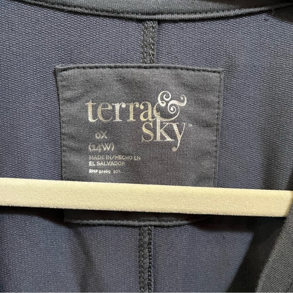 Terra & Sky slate gray scoop neck top 0X (14W) - Picture 3 of 7